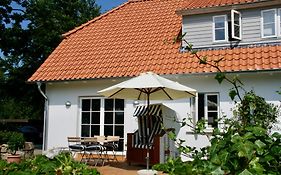 Ferienhaus Sealounge an der Ostsee, Sauna, Strandkorb, free W-LAN - SEASIDE -